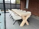 Steigerhouten tafel Kinsey met robuuste X-poten