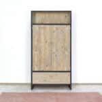 Steigerhouten kast Badin