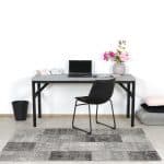 Betonlook bureau Baroda met stalen onderstel