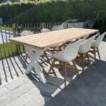 Douglashouten tuintafel Hamer met industriele X poten