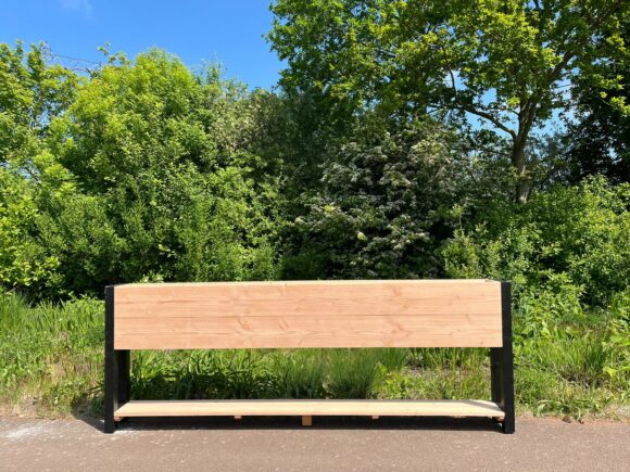 Douglas plantenbak Lune met legplank