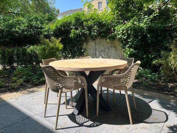 Industriële ronde douglas tafel Jet met matrixpoot