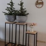 Steigerhouten zuil Jadon met stalen onderstel