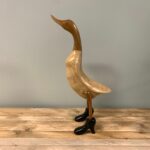 Decoratie eend vrouw staand