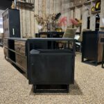 Mangohouten zwart nachtkastje met staal Thomas