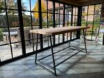 Eikenhouten statafel / bartafel Daisy met stalen frame