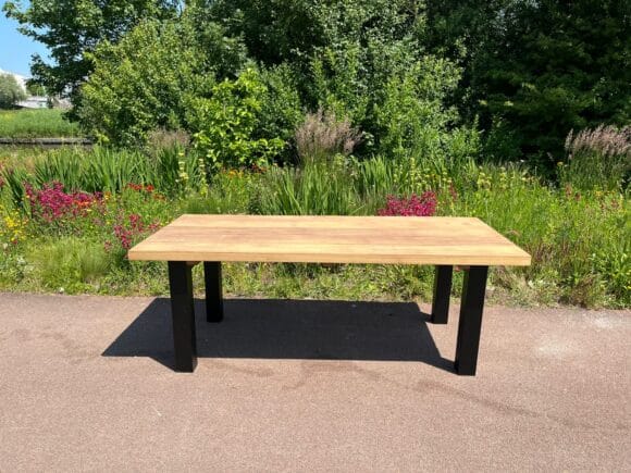 Iroko houten tuintafel Charlie