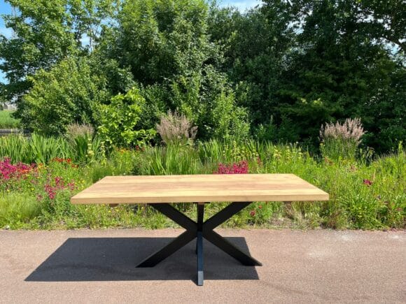 Irokohouten tuintafel Kevin