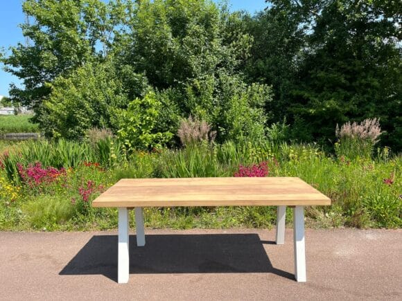 Irokohouten tuintafel Yacine
