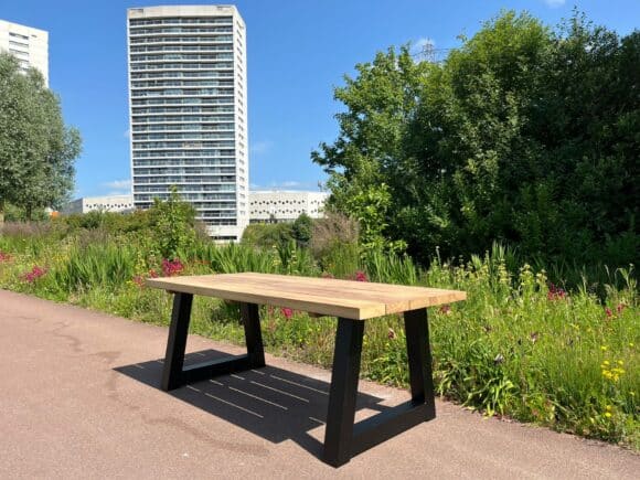 Irokohouten tuintafel Menso