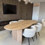 Eikenhouten tafel Lori