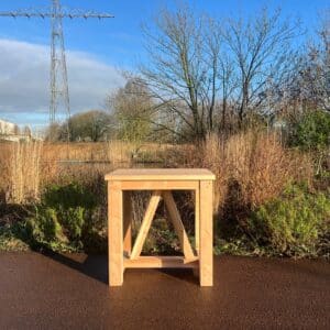 Douglashouten statafel Blair