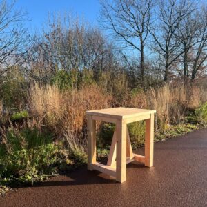 Douglashouten statafel Blair